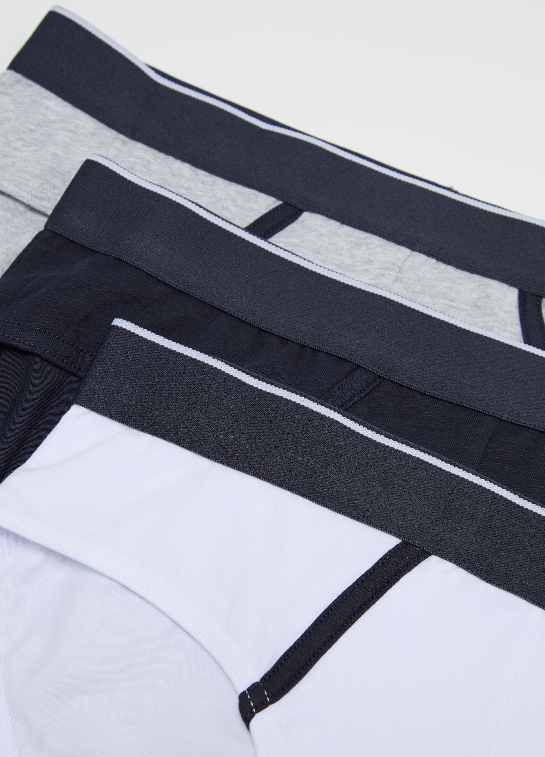Three-pair pack briefs in stretch cotton