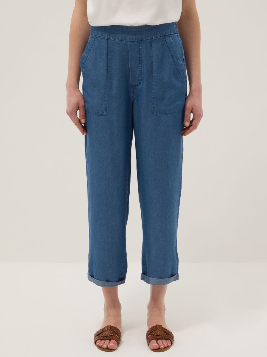 Light blue denim jeans in 100% lyocell with elasticated waist, relaxed fit_1