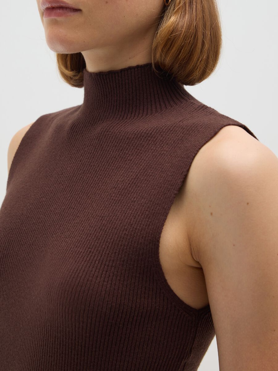 Brown regular fit tank top_3