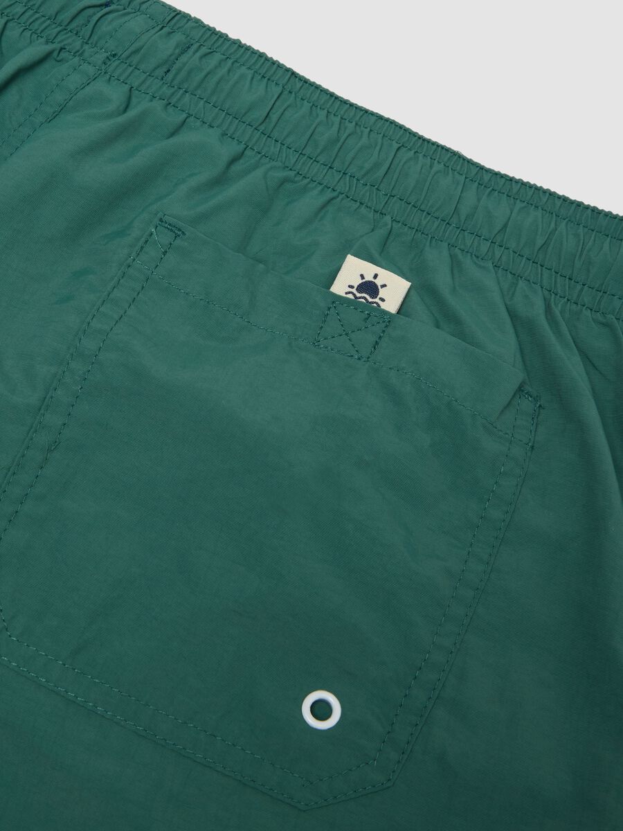 Green swim shorts with elasticated waist_5