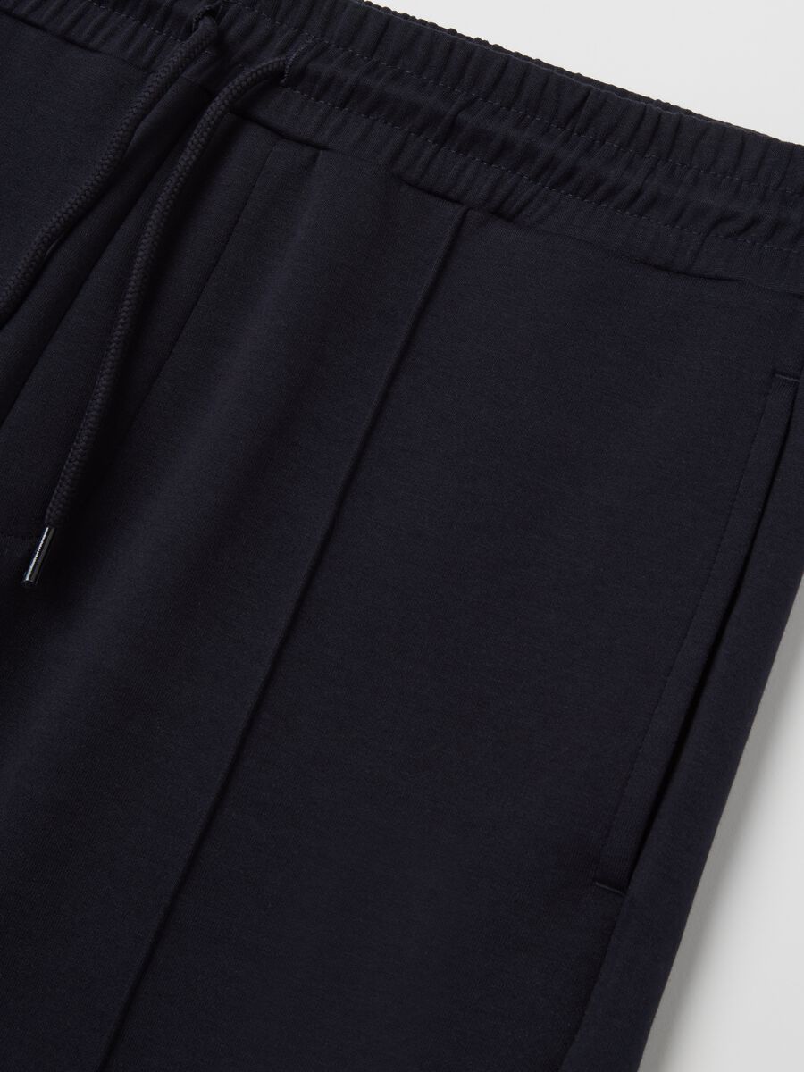Blue Bermuda joggers in fleece_5