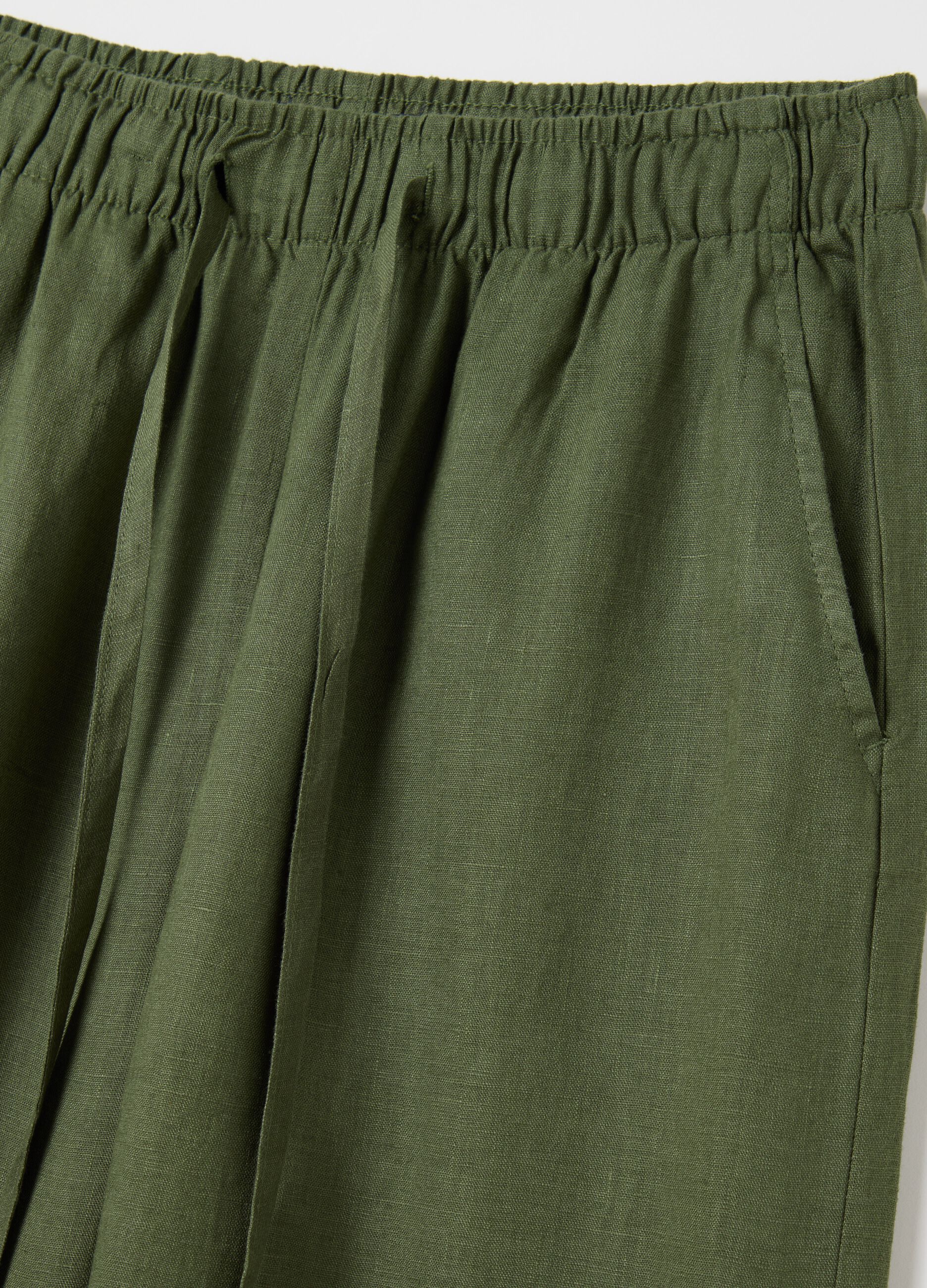 Green wide-leg fluid trousers in linen