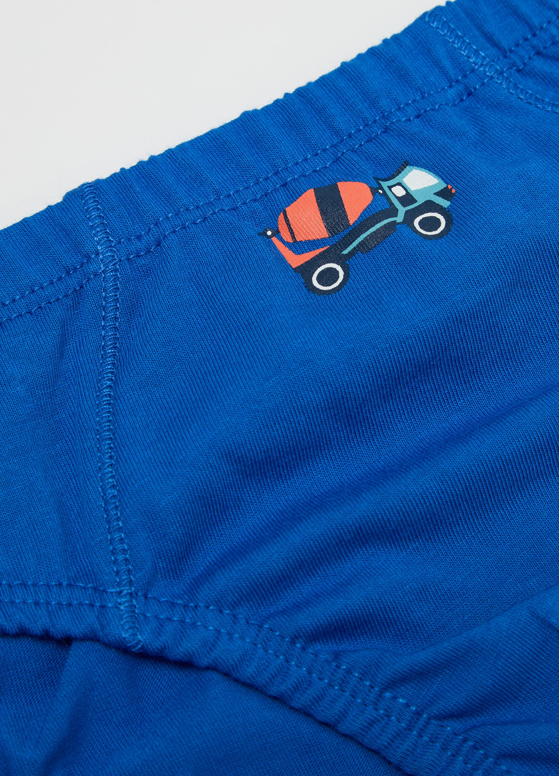 Three-pack briefs with machinery print