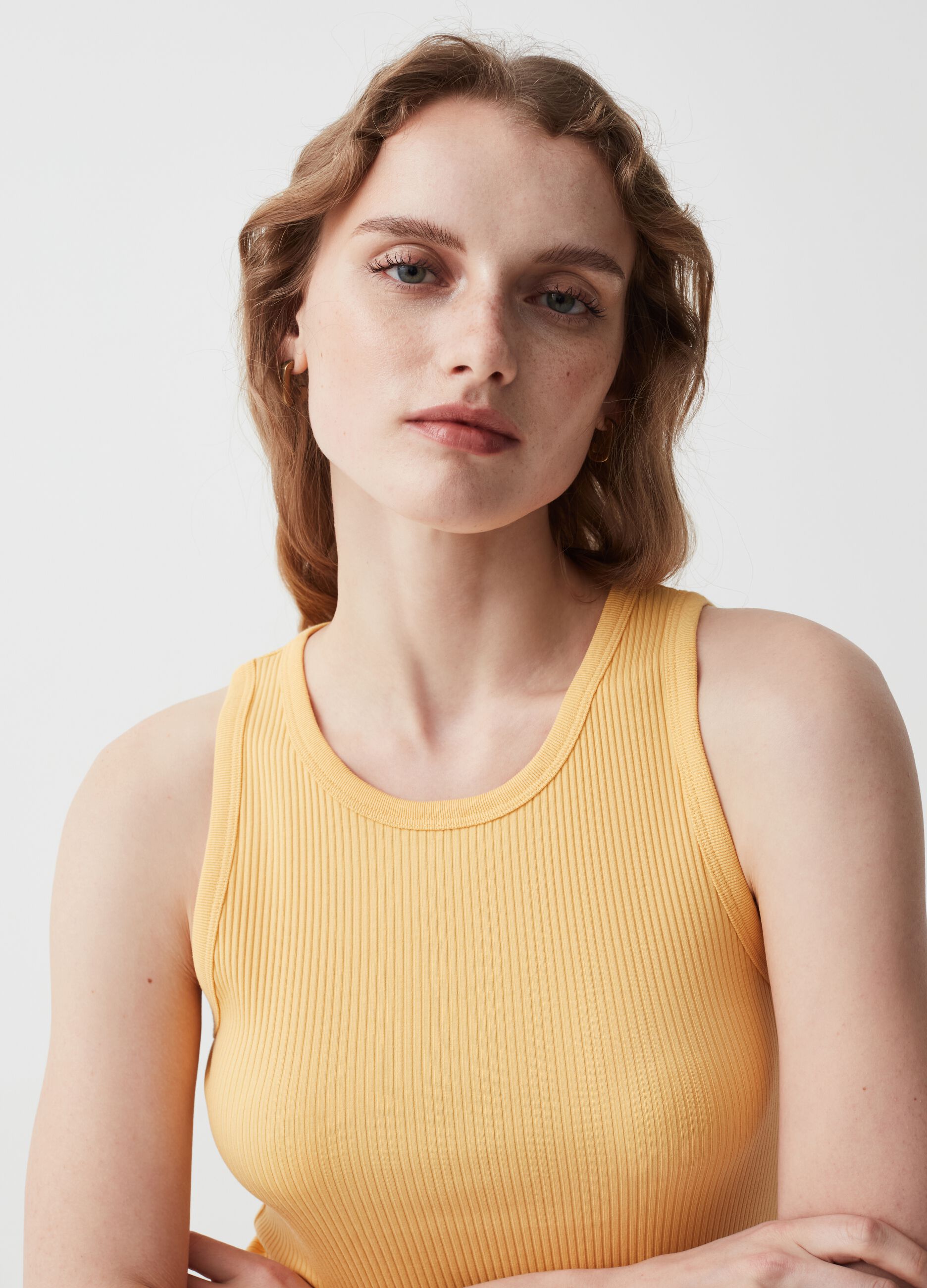 Essential tank top with narrow ribbing