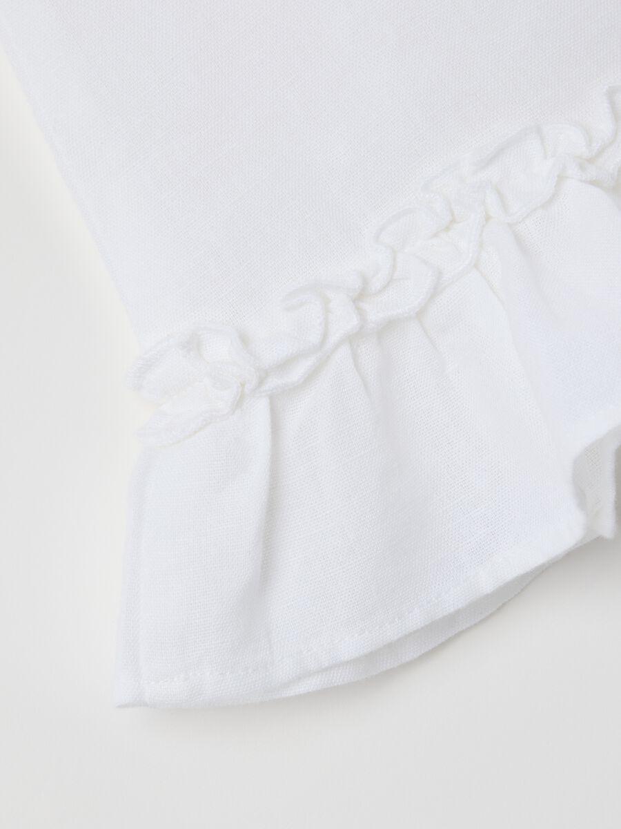 White cotton and linen baby top, regular fit with ruffles_3
