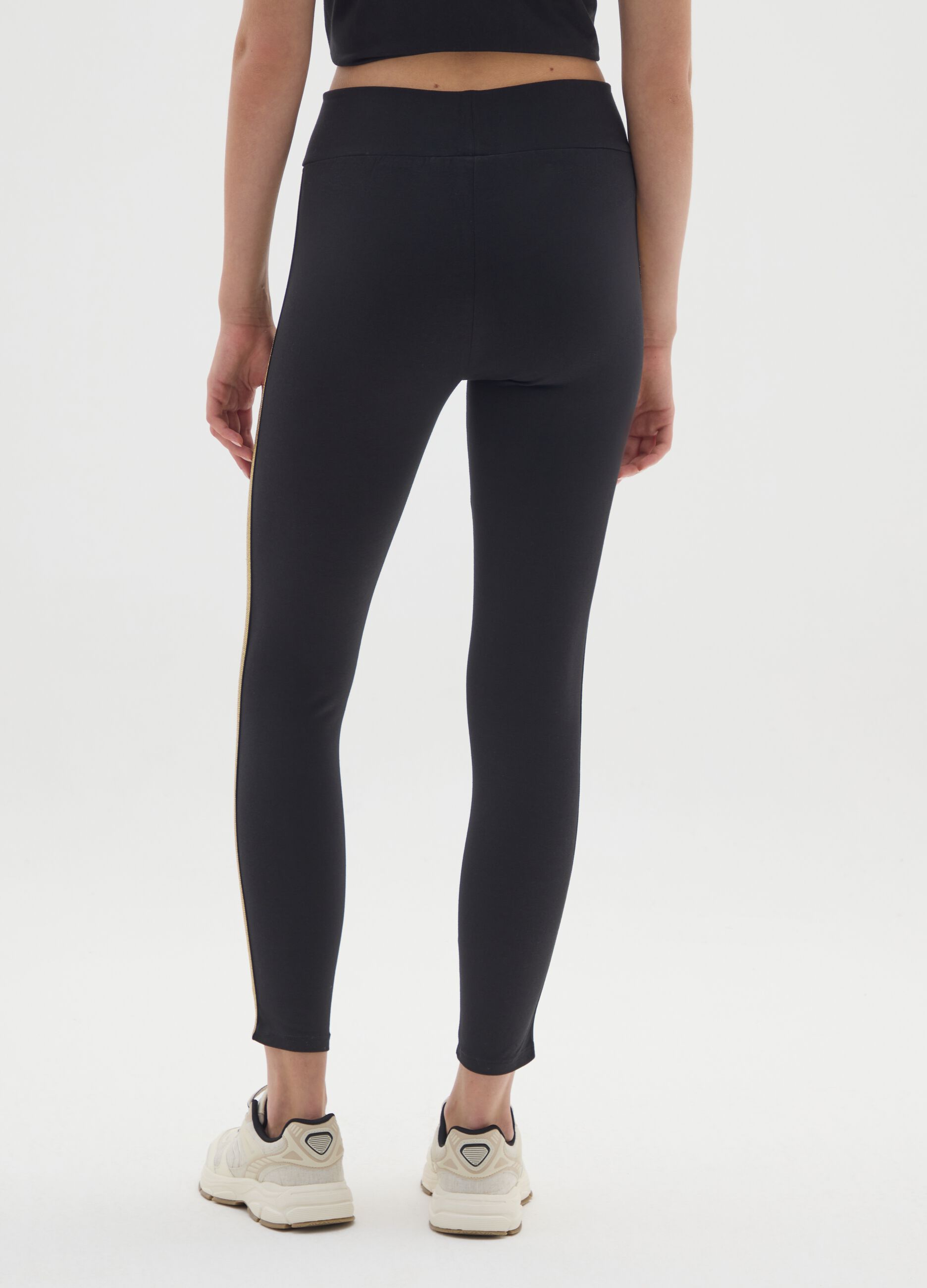 Black stretch cotton leggings by Everlast