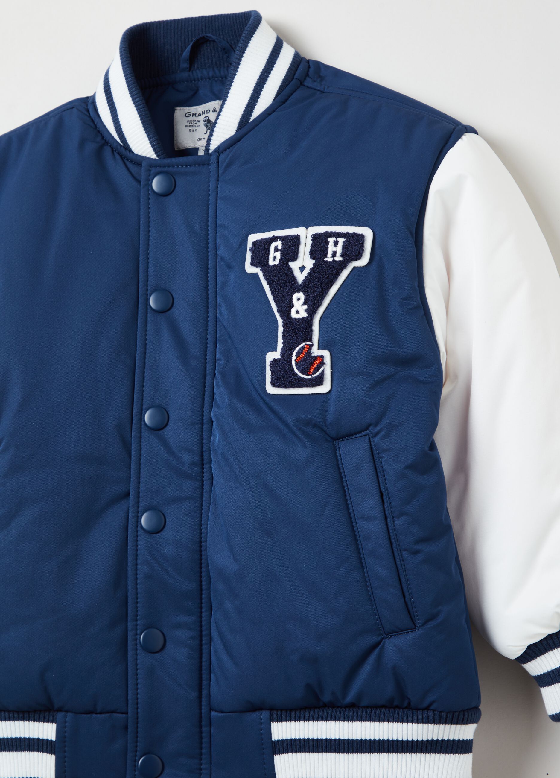 Giacca varsity imbottita con patch lettering_2