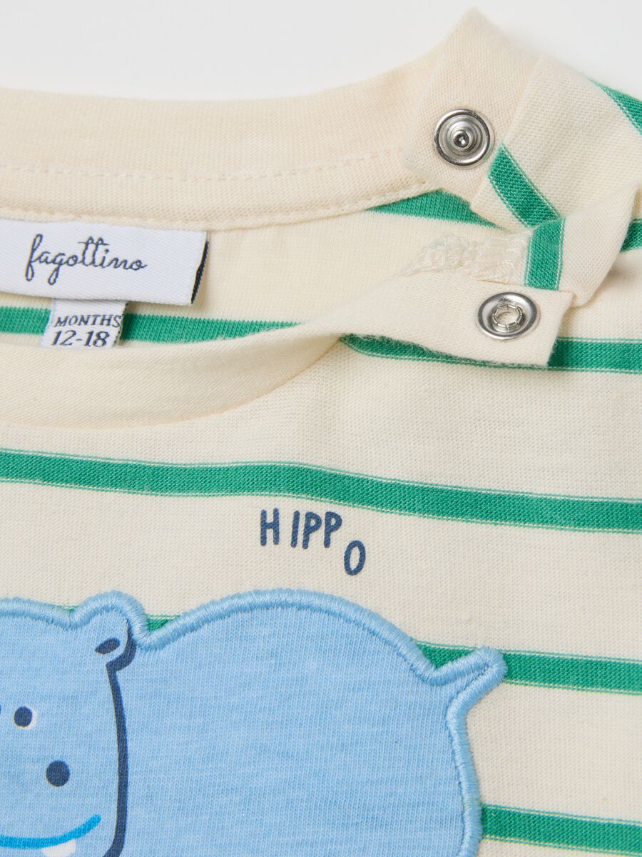 Multicolour regular fit pure cotton children's t-shirt and shorts set with animal appliques_2