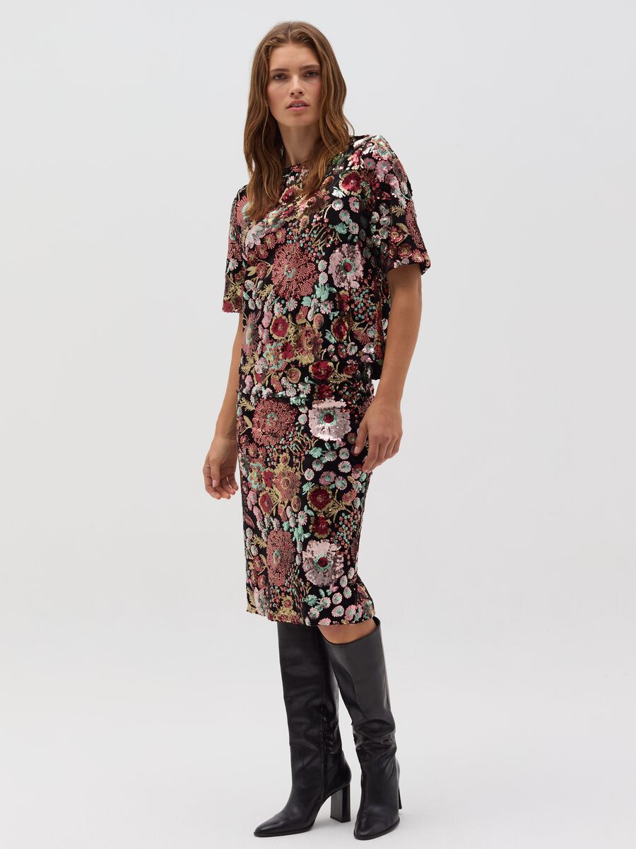 Top with floral design in sequins_1