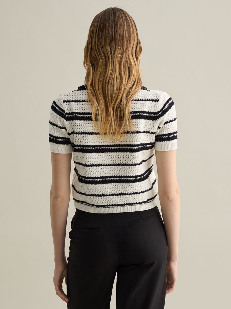 Black and white striped top in cotton_3