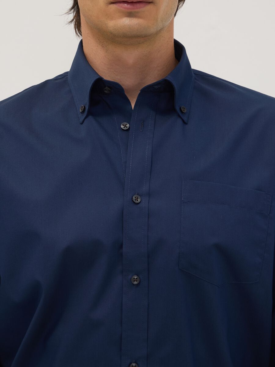 Camicia blu regular fit con collo button-down easy iron_1