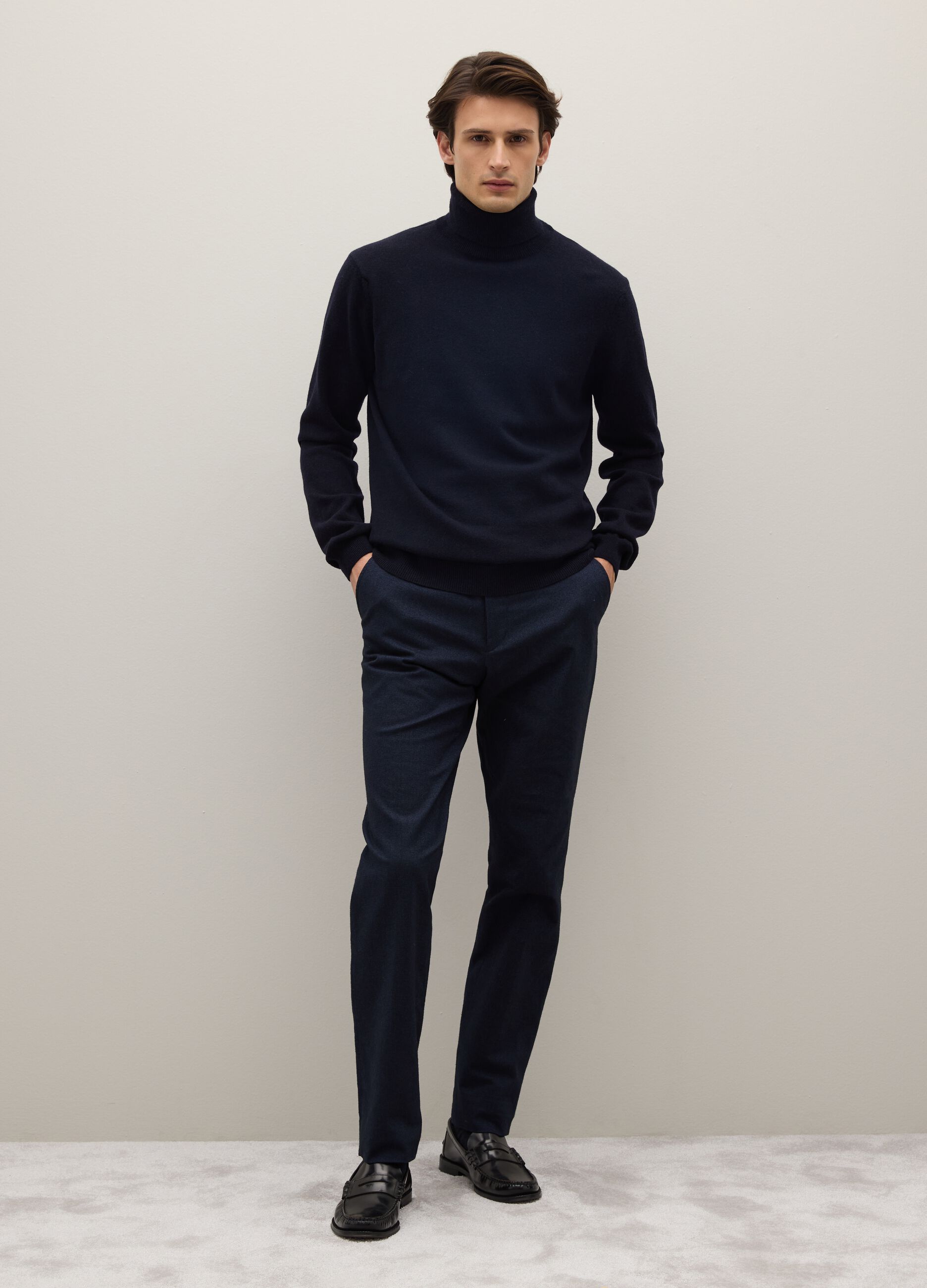 Blue turtleneck sweater in pure lambswool regular fit