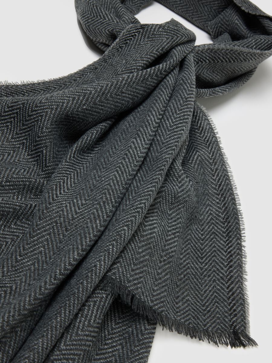 Grey Scarf_1