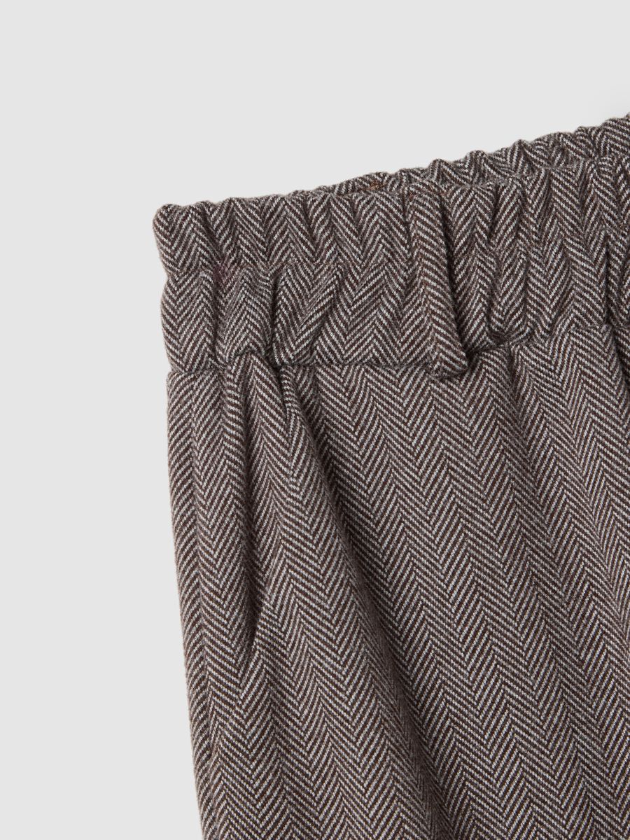 Pantaloni marroni regular fit_5