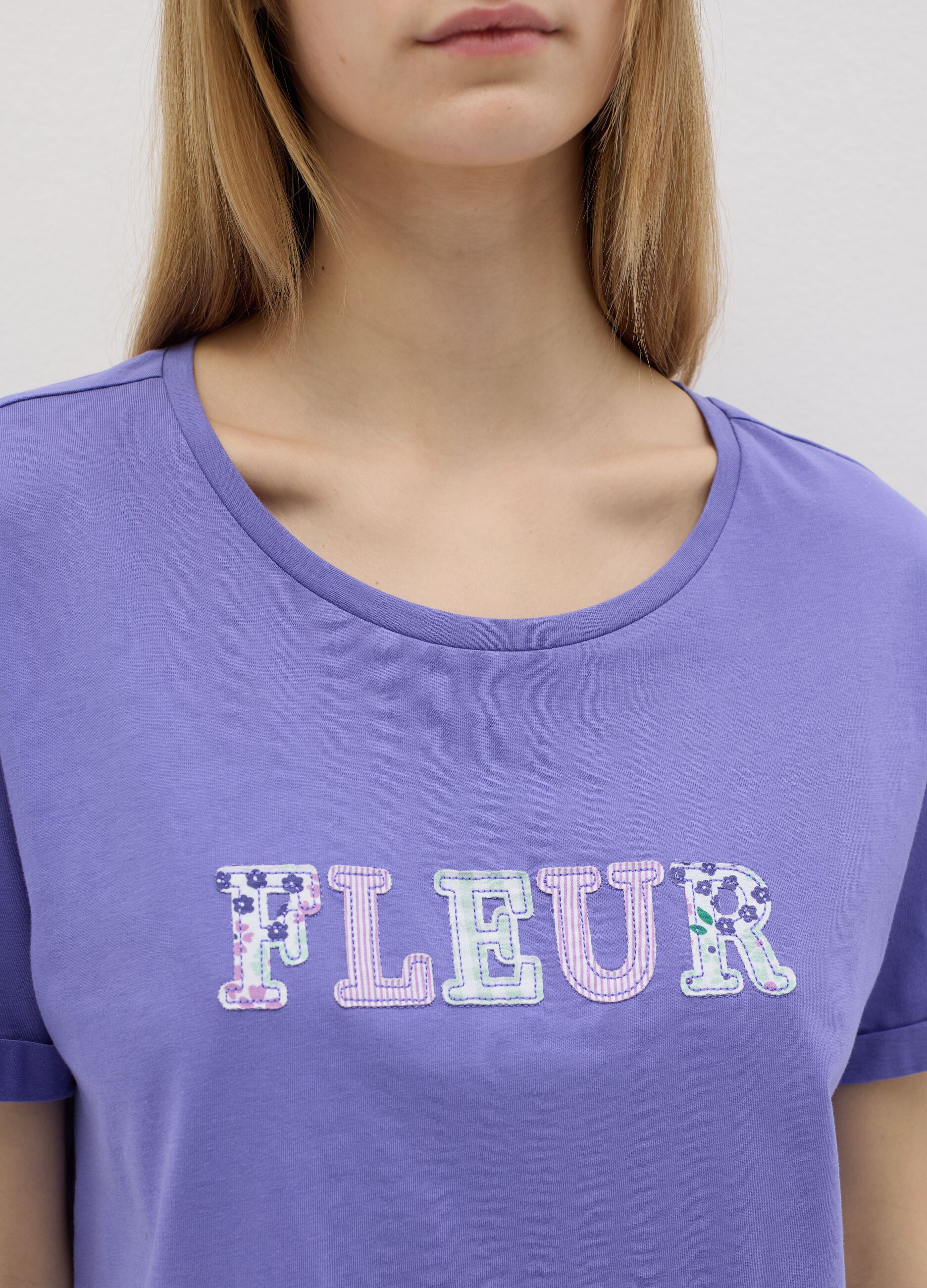 Purple pyjama top with "Fleur" embroidery