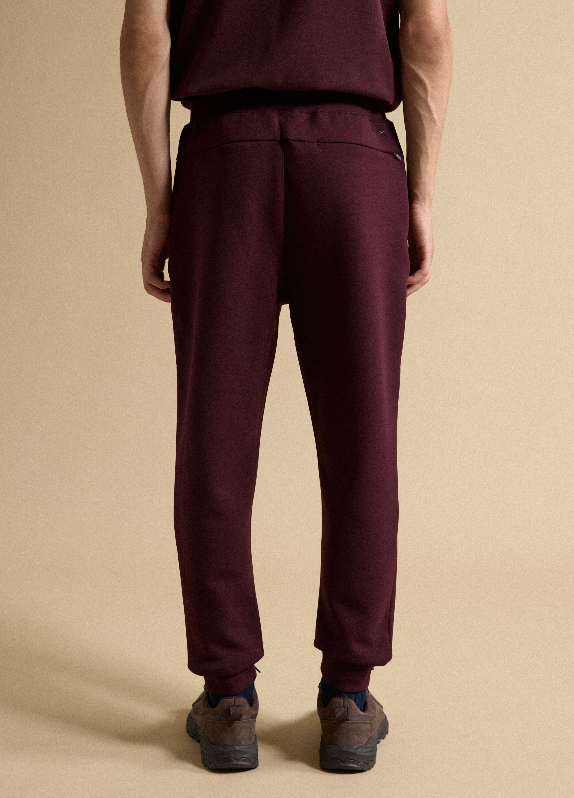 Regular-fit red joggers in stretch Easy Dry fabric
