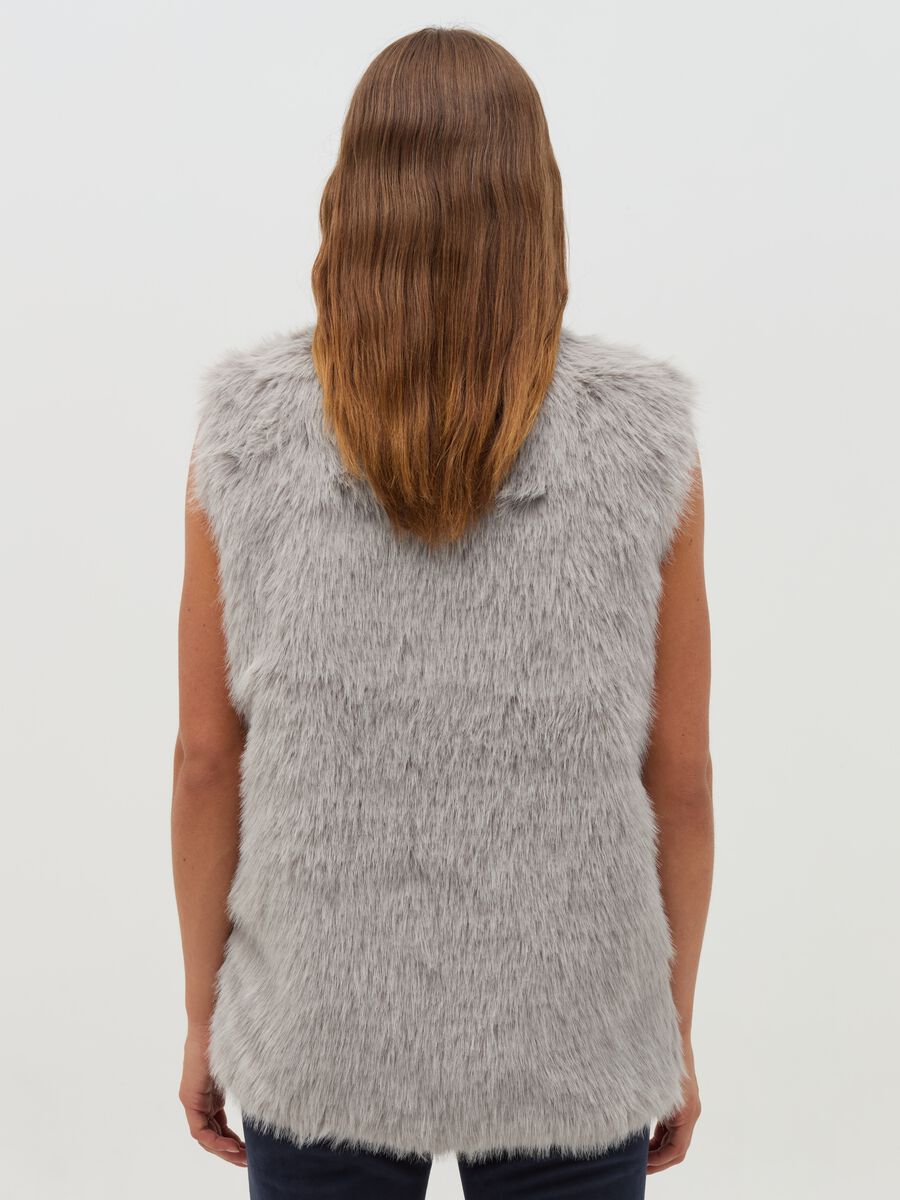 Gilet in eco pelliccia_2