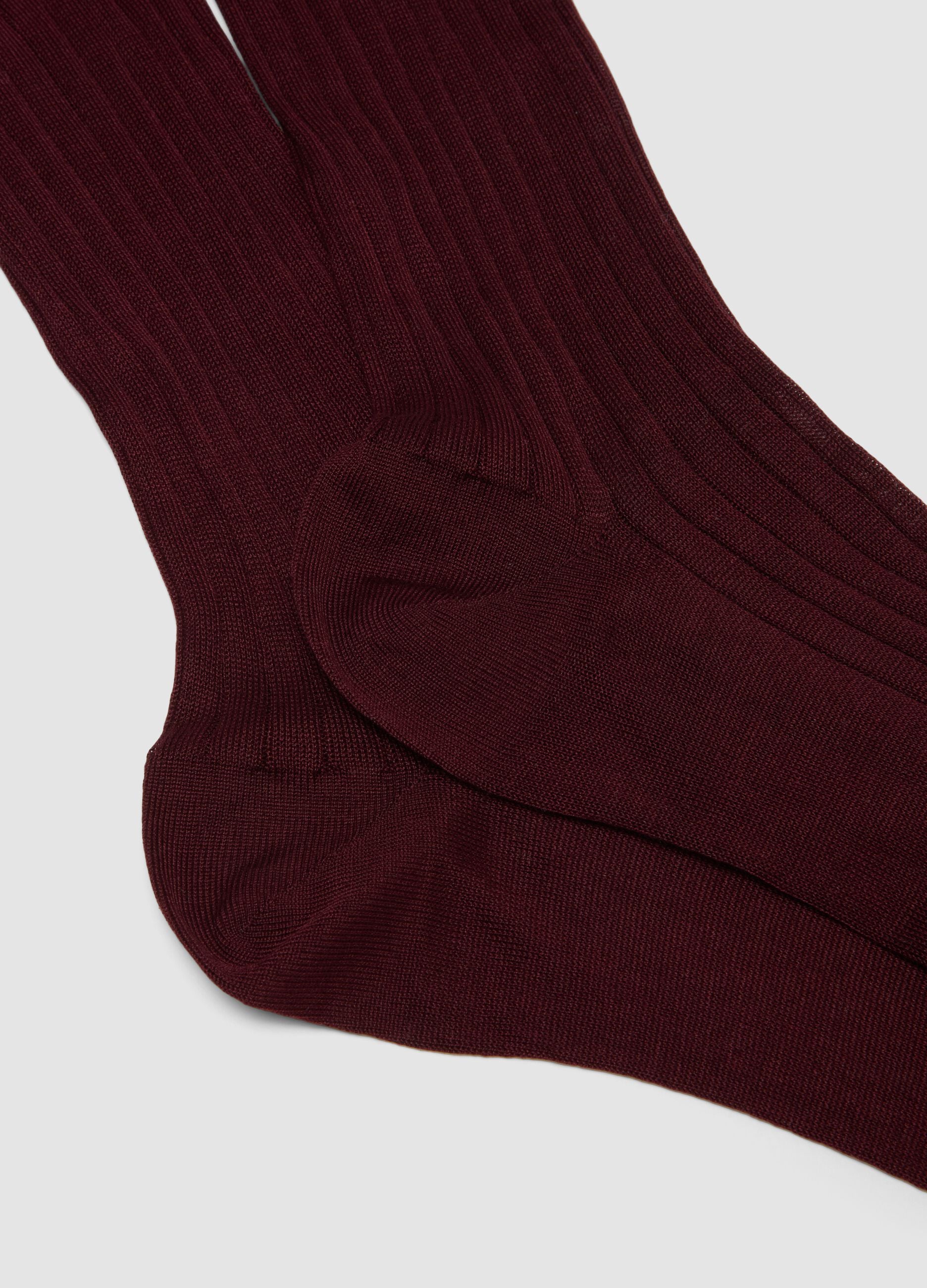 Red long ribbed socks in pure cotton