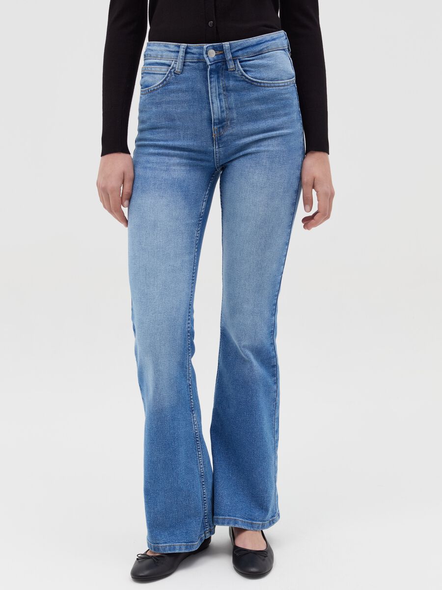 Flare-fit jeans with five pockets_1
