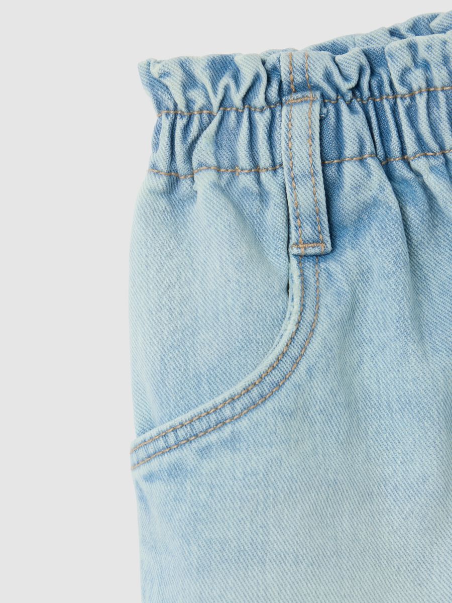 Light denim shorts for girls in pure cotton_2