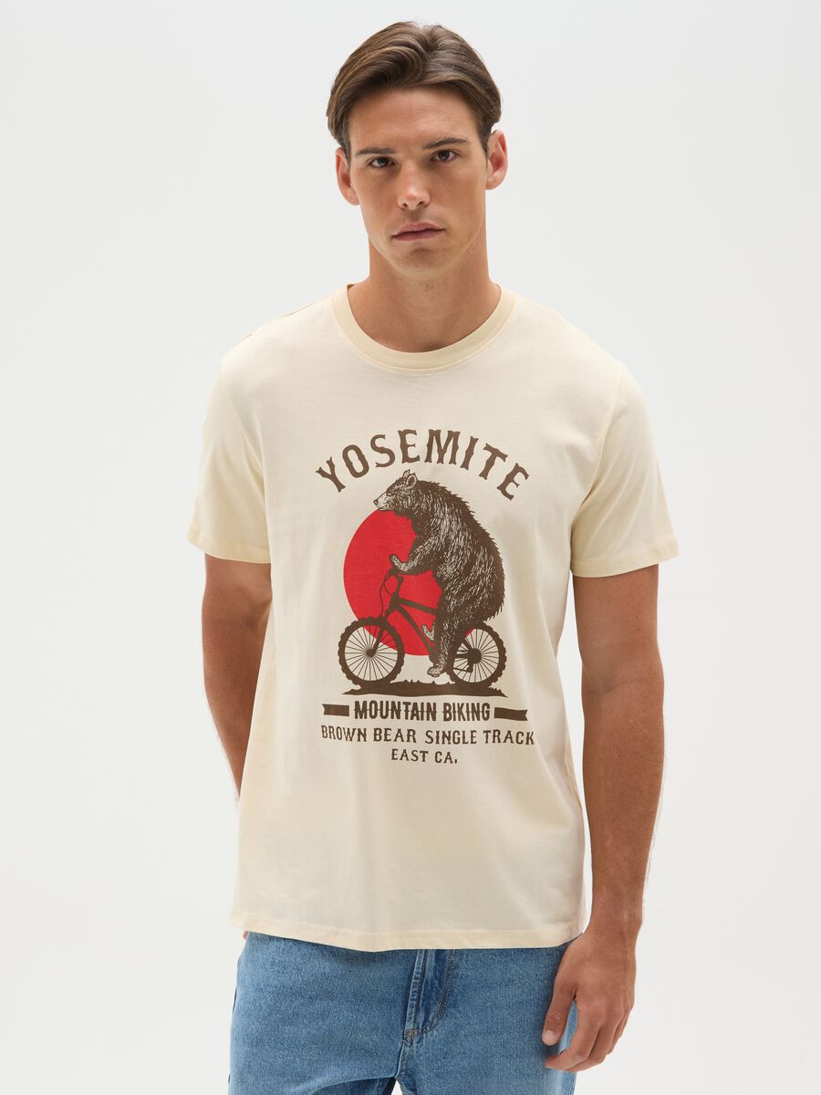 Men's beige pure cotton regular fit t-shirt with print_0