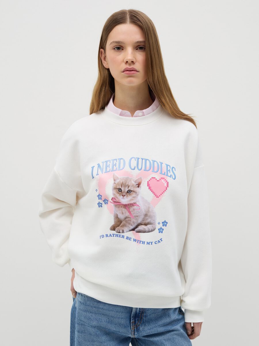 Round neck sweatshirt with print_0
