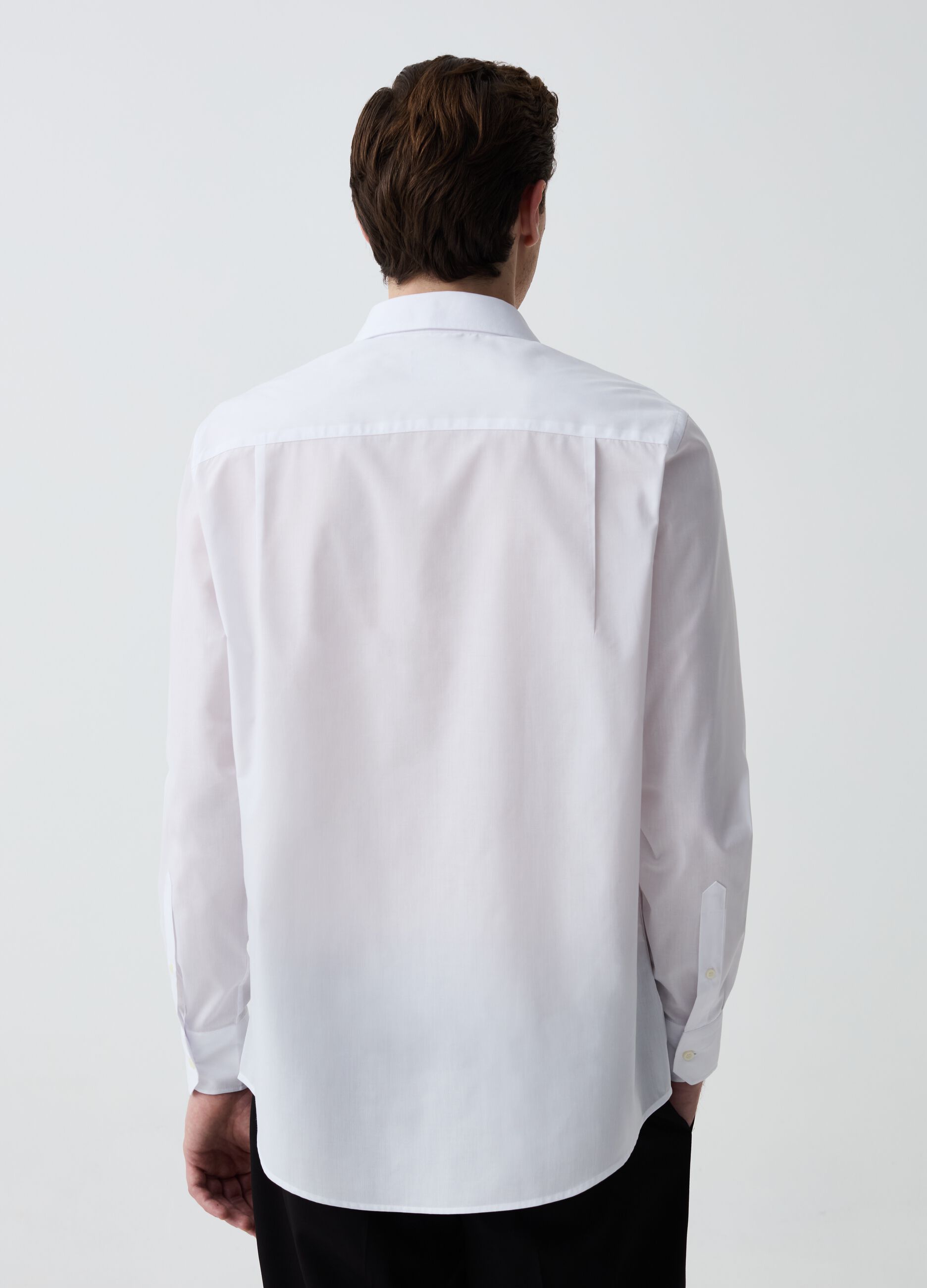 Solid colour, regular-fit shirt