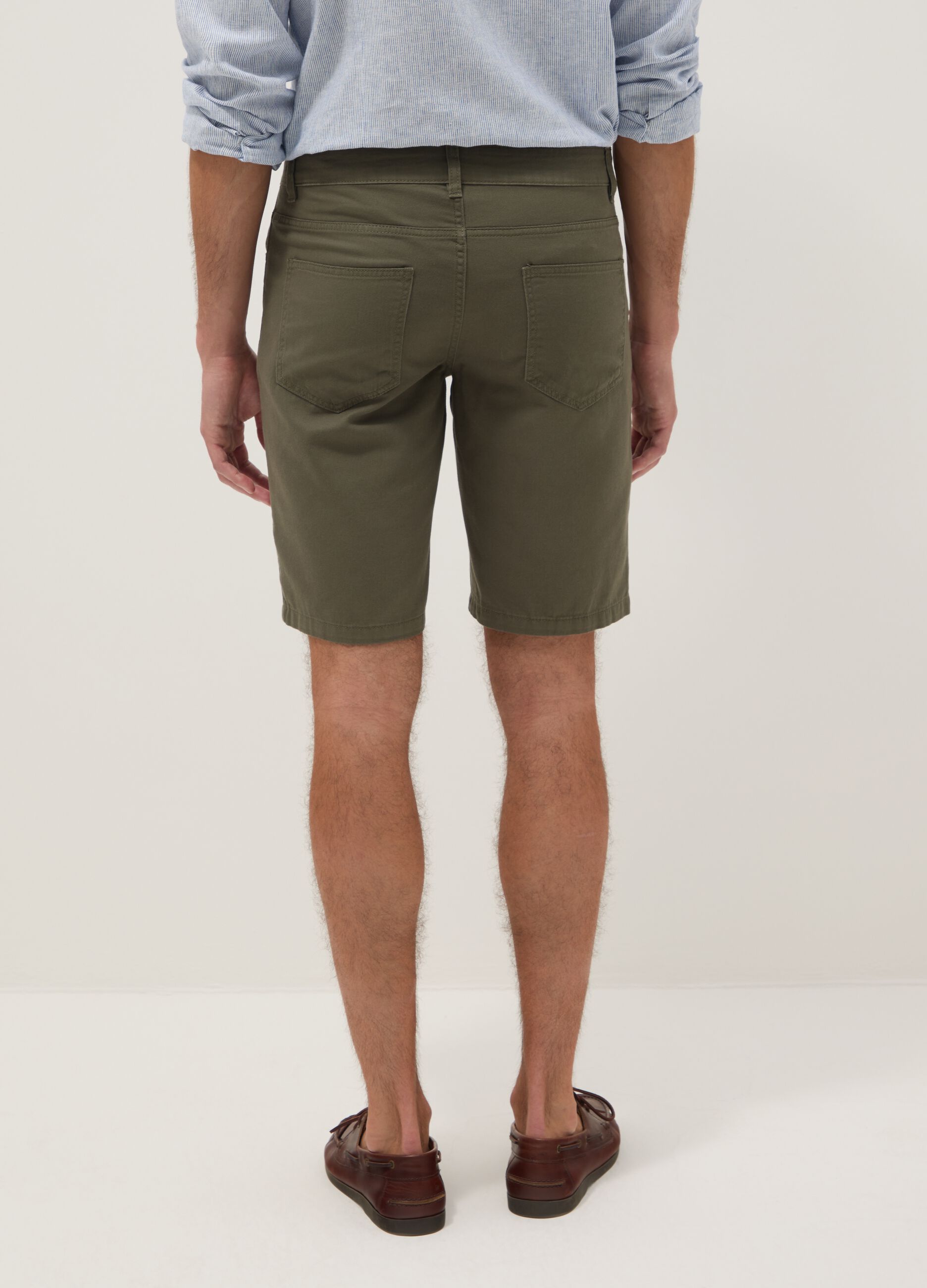Green pure cotton regular-fit shorts