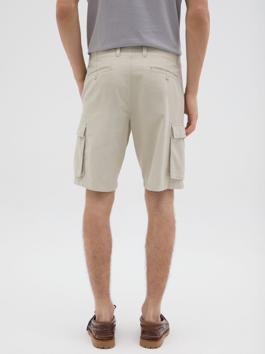 Bermuda da uomo in puro cotone beige regular fit_3