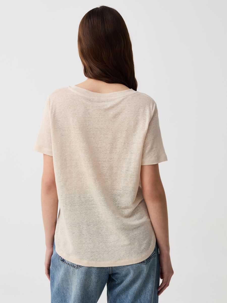 Linen T-shirt with round neck_2