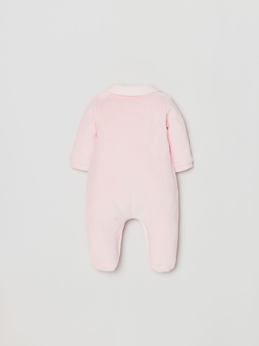 Tutina in velour con piedini e ricamo_1