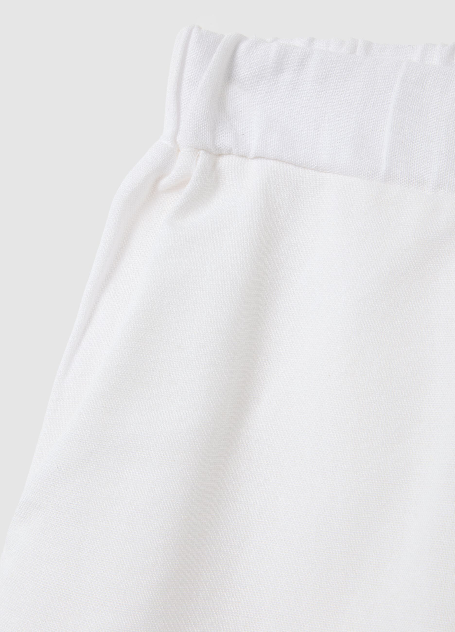 Completo estivo da donna in misto lino bianco regular fit