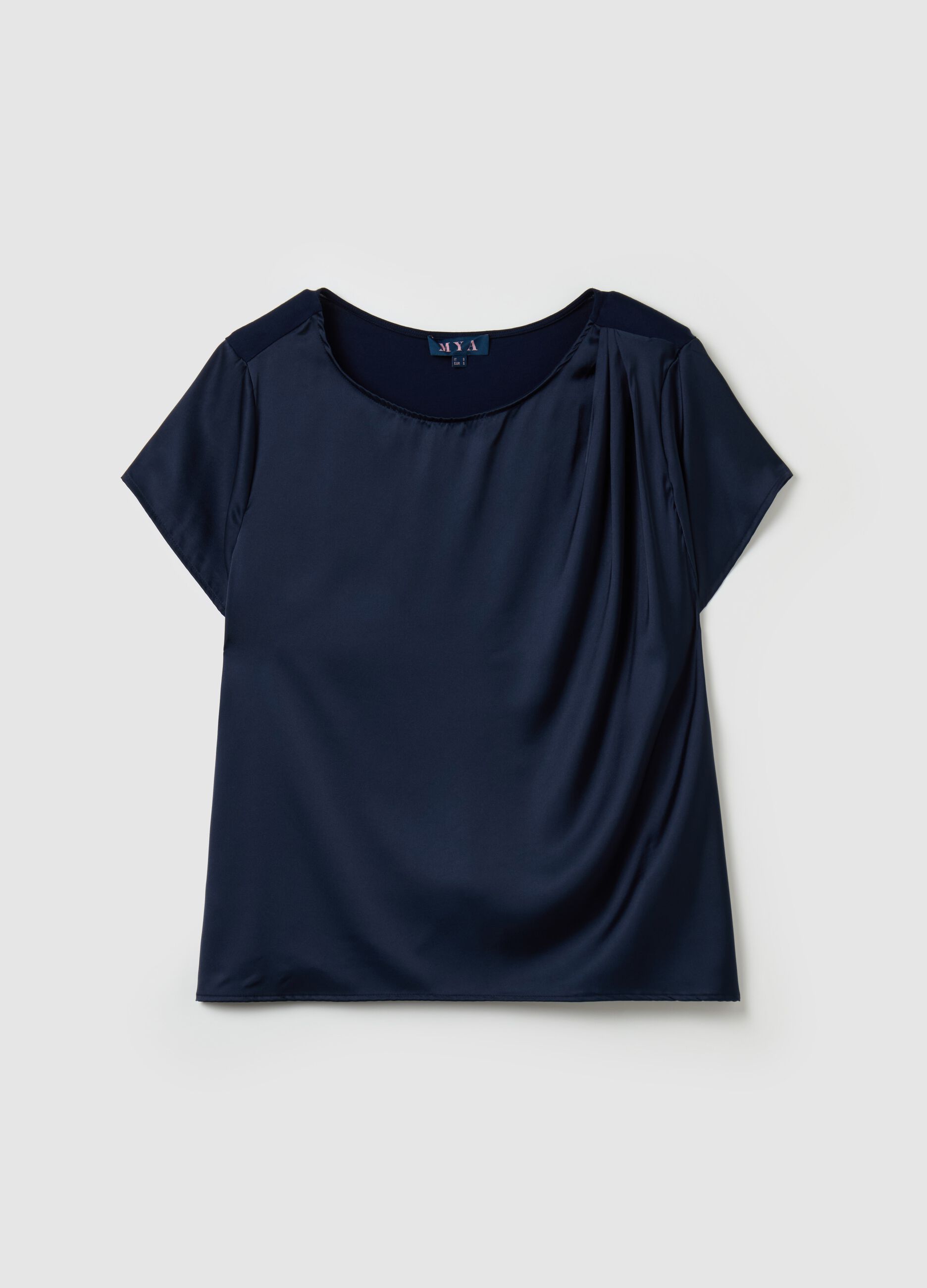 Curvy blouse in combined fabric