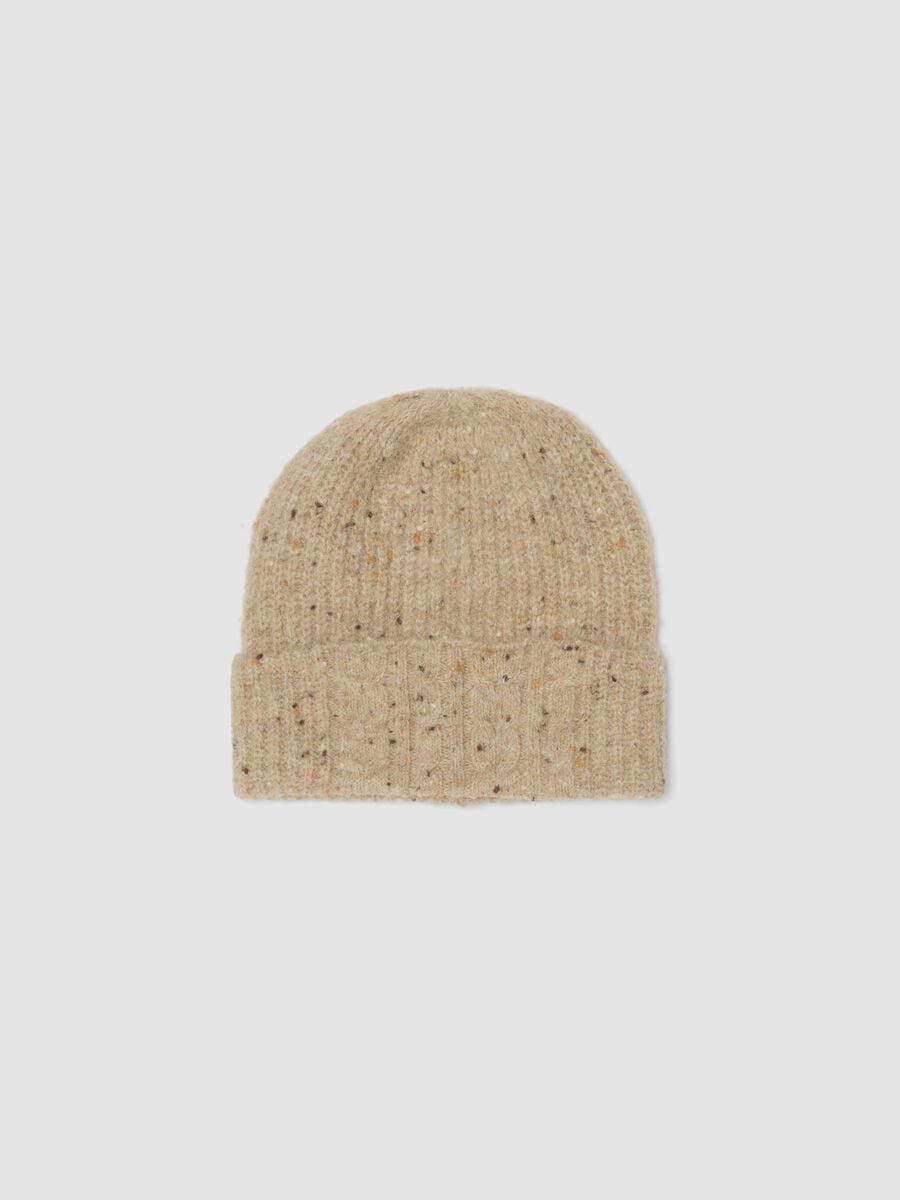 Cappello beige melange in lana elasticizzata a coste_0