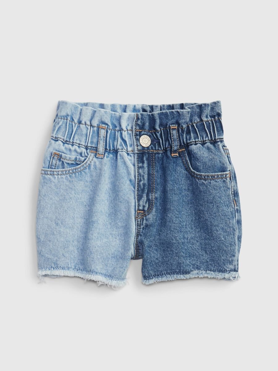 Mum-fit shorts in two-tone denim._0
