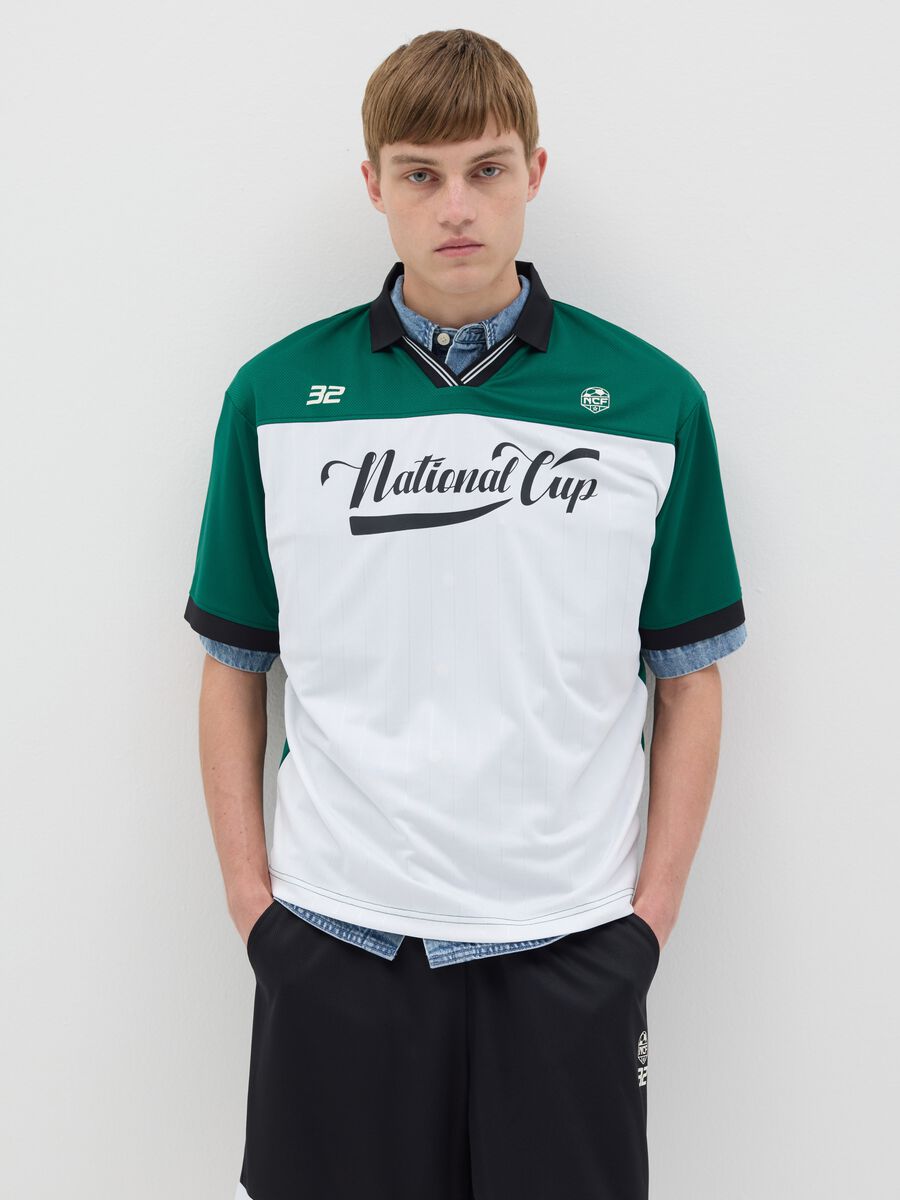 White and green T-shirt with print_0