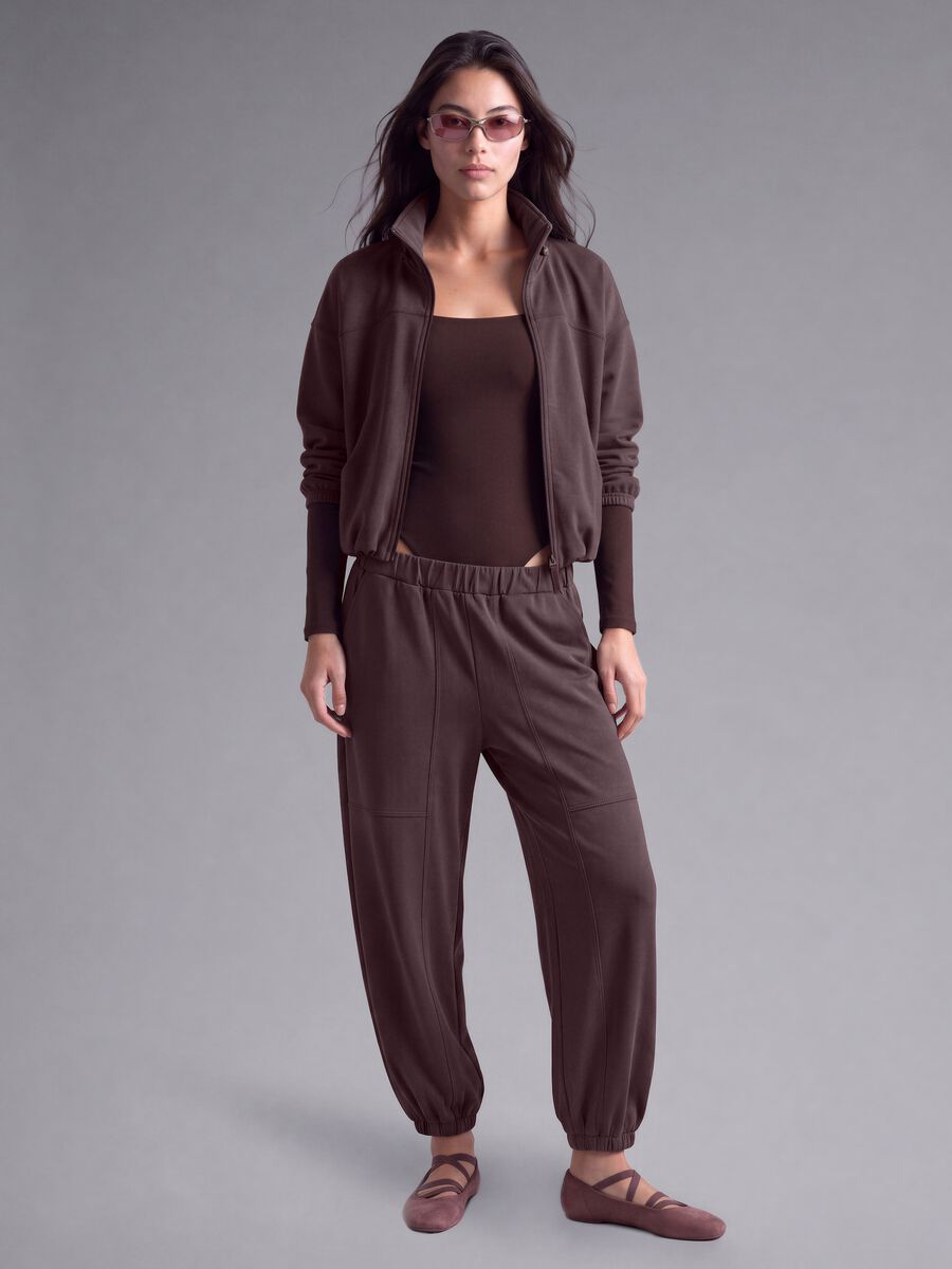 Short brown stretch viscose sweatshirt with high neck_2