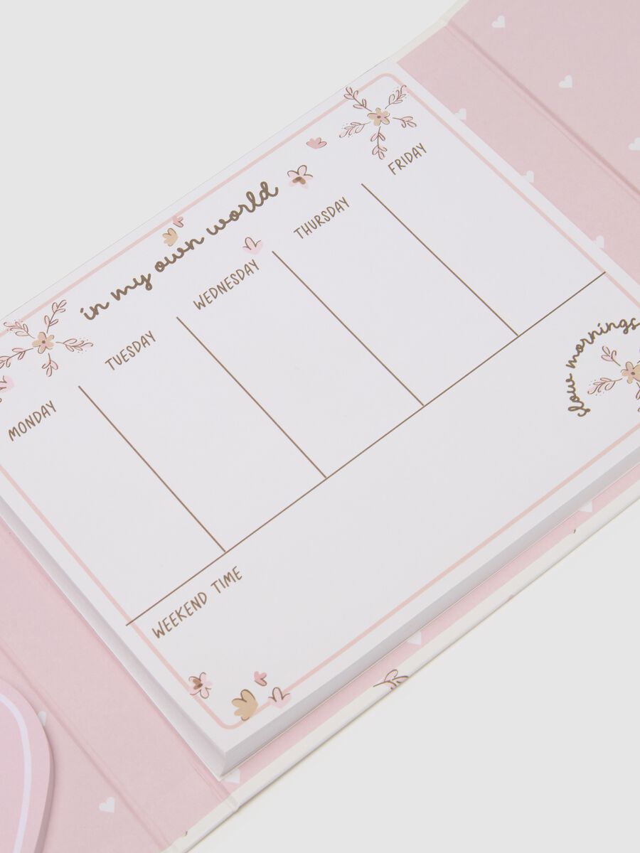 White Paper Notebook with Floral Details_2