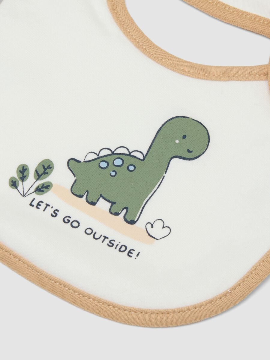 Bipack di bavaglini beige in puro cotone organico con stampa dinosauri_2