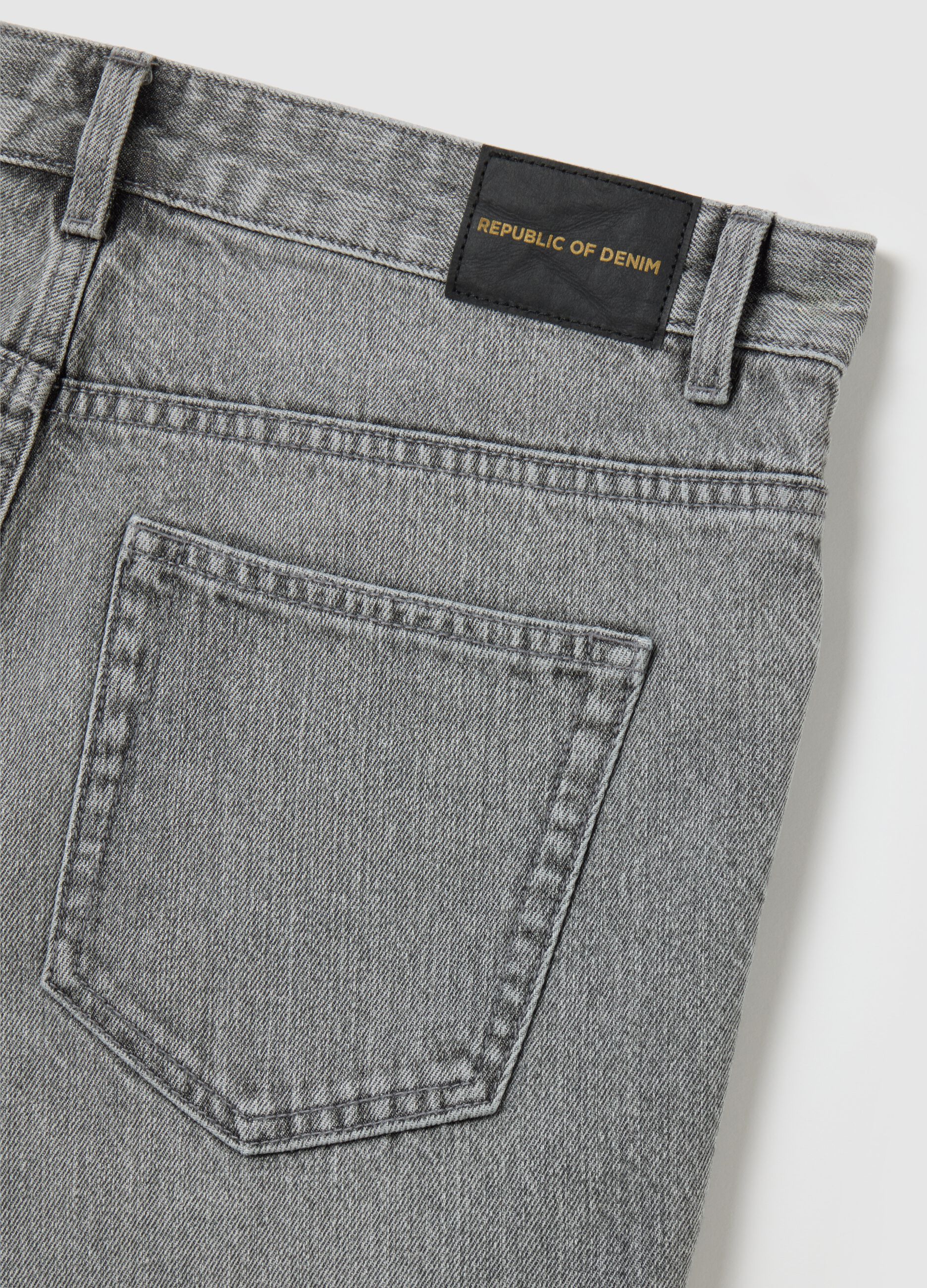 Shorts da uomo in puro cotone grigio slim fit