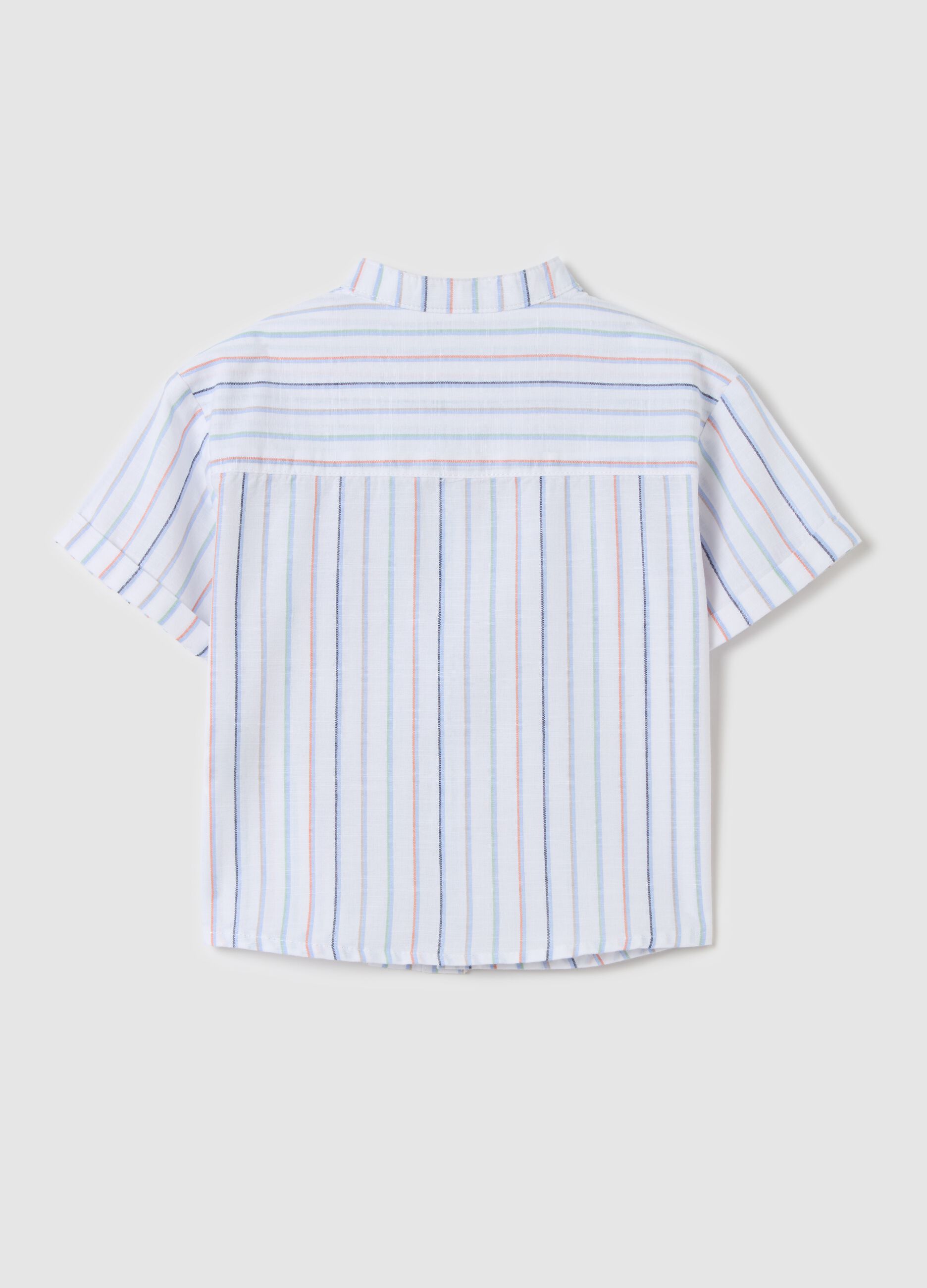 Short-sleeved shirt with striped pattern