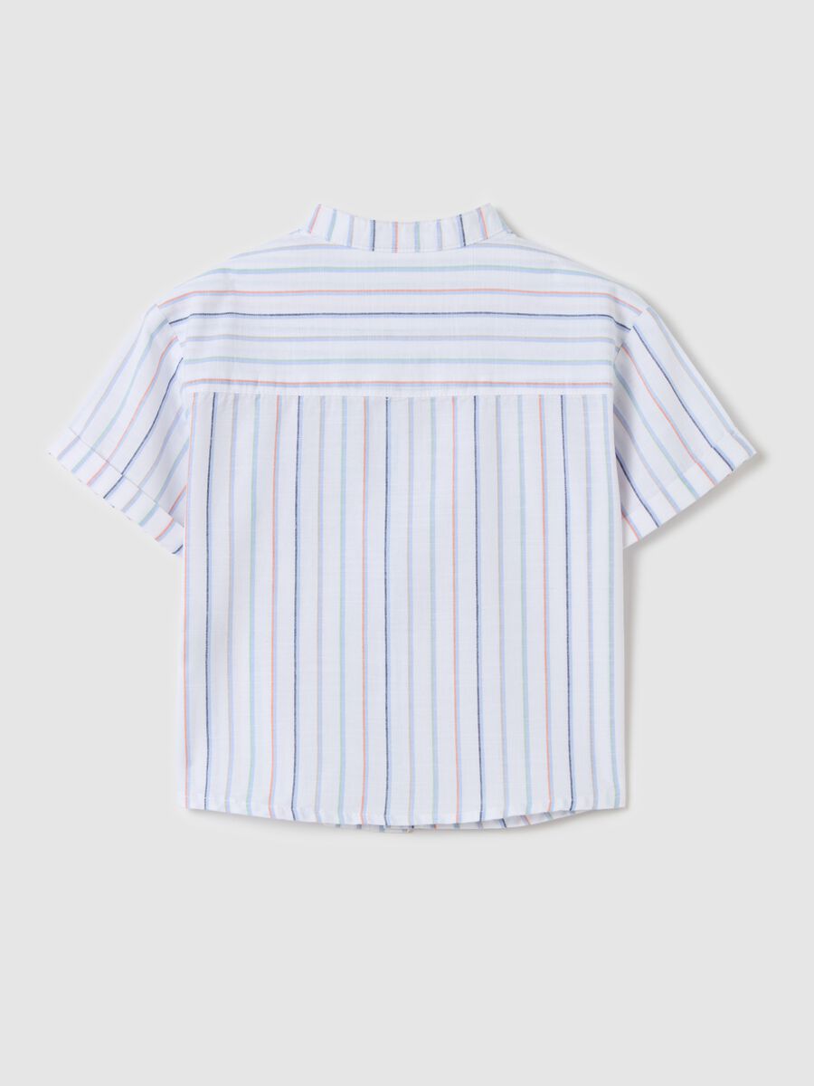Short-sleeved shirt with striped pattern_1