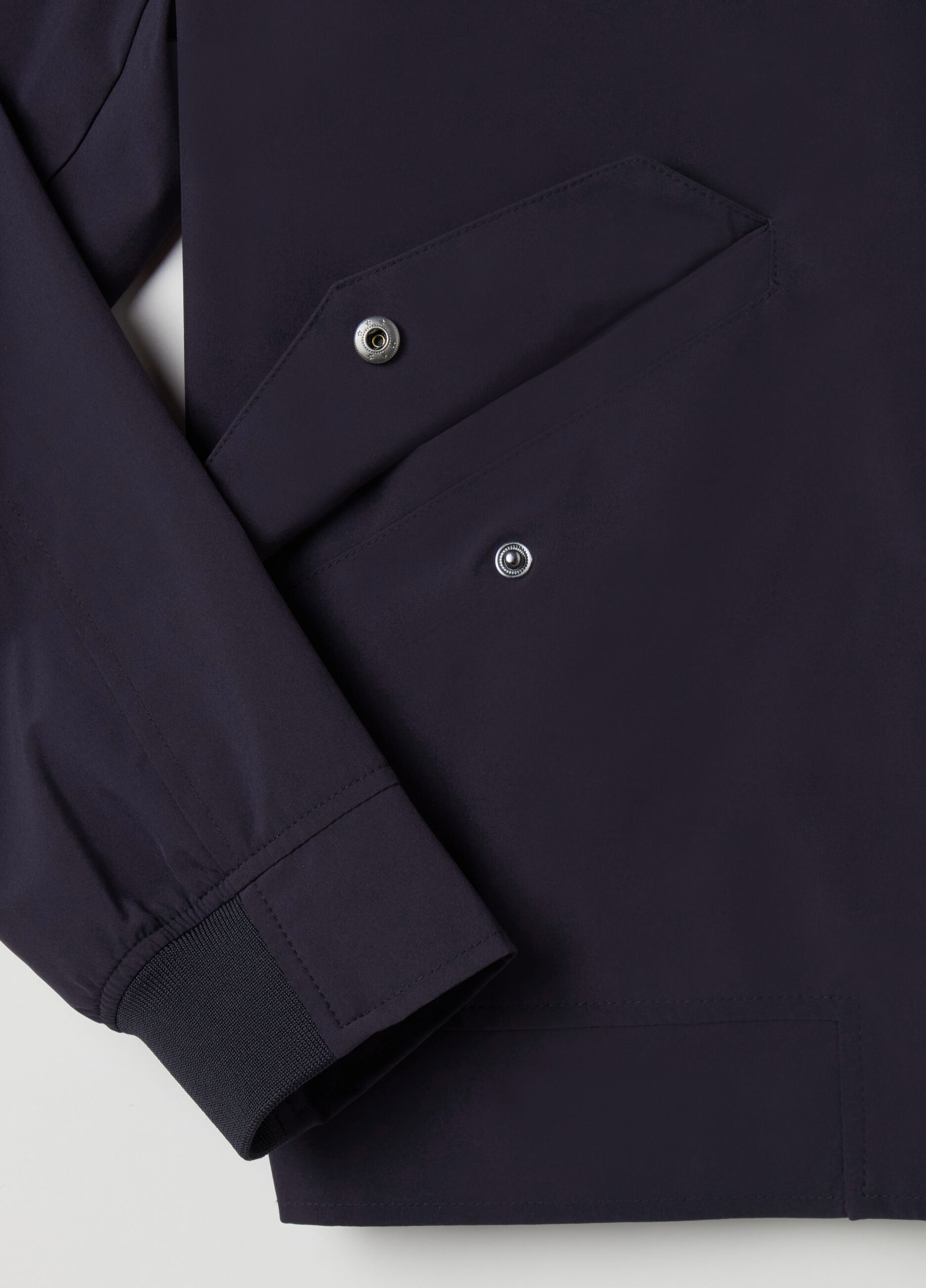 Lightweight full-zip bomber jacket