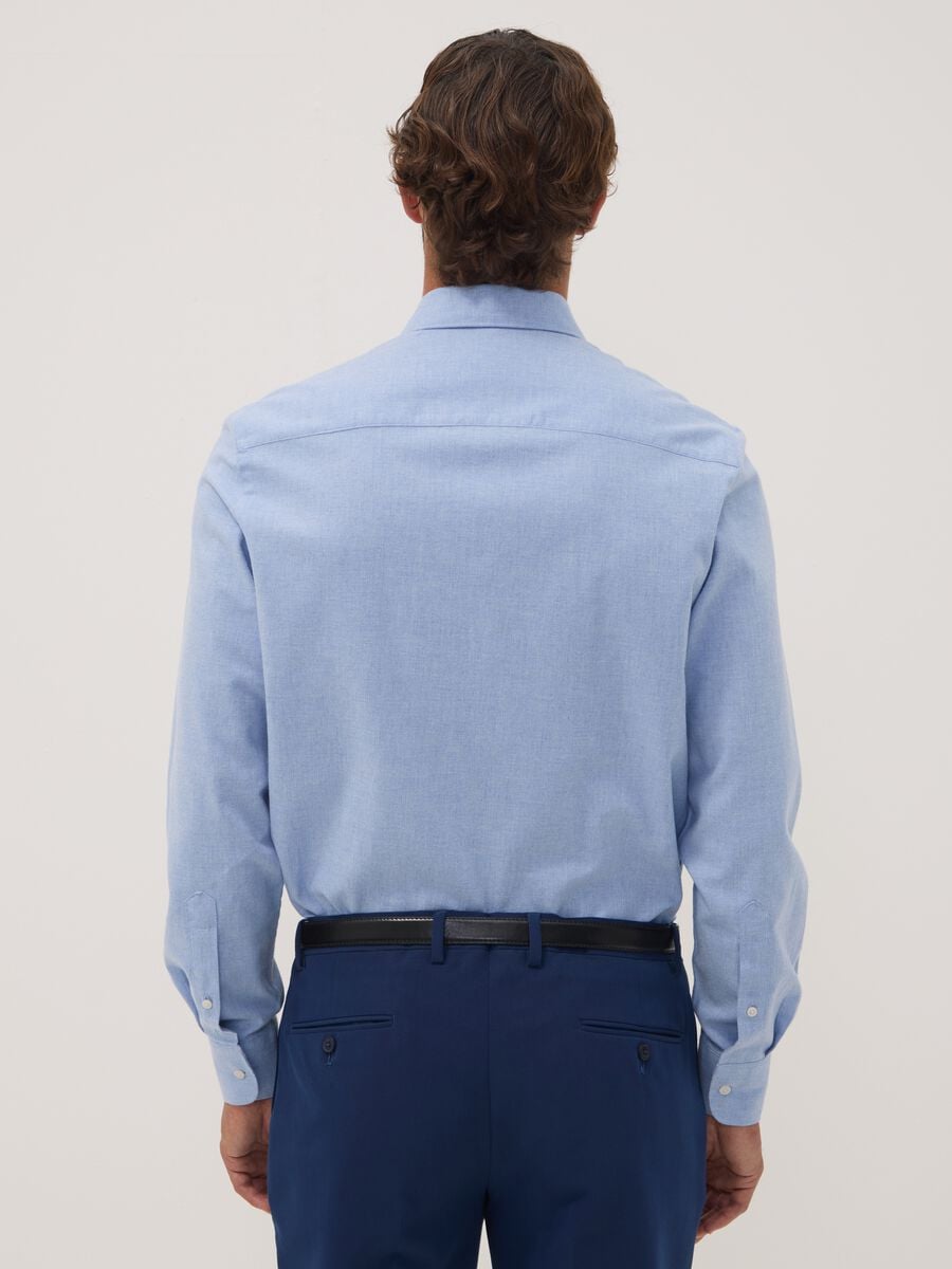 Camicia azzurra in twill di puro cotone regular fit_3