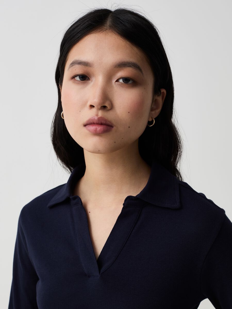 Long-sleeved T-shirt with polo neck_1