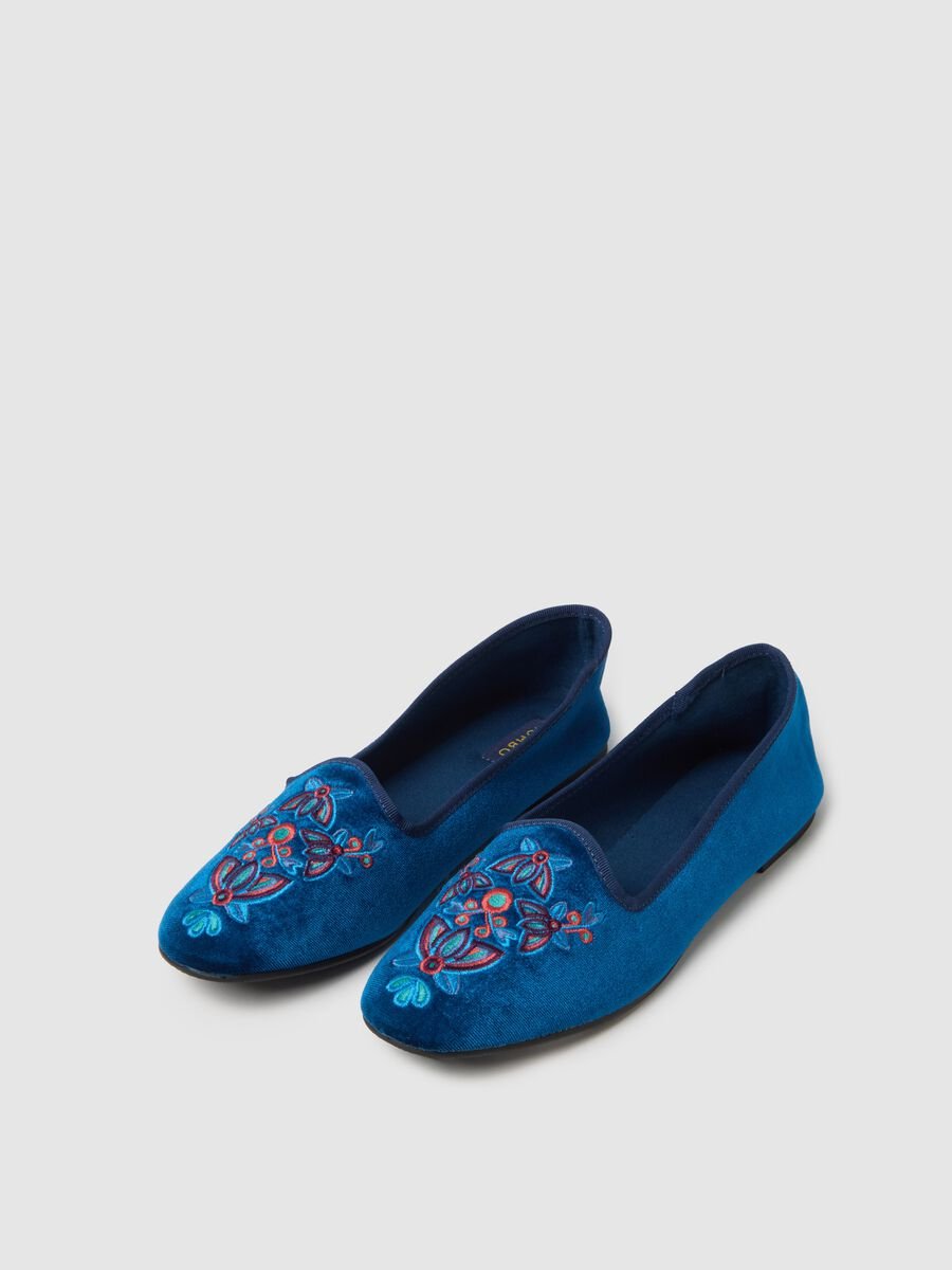 Blue Friulan shoes with embroidery_1