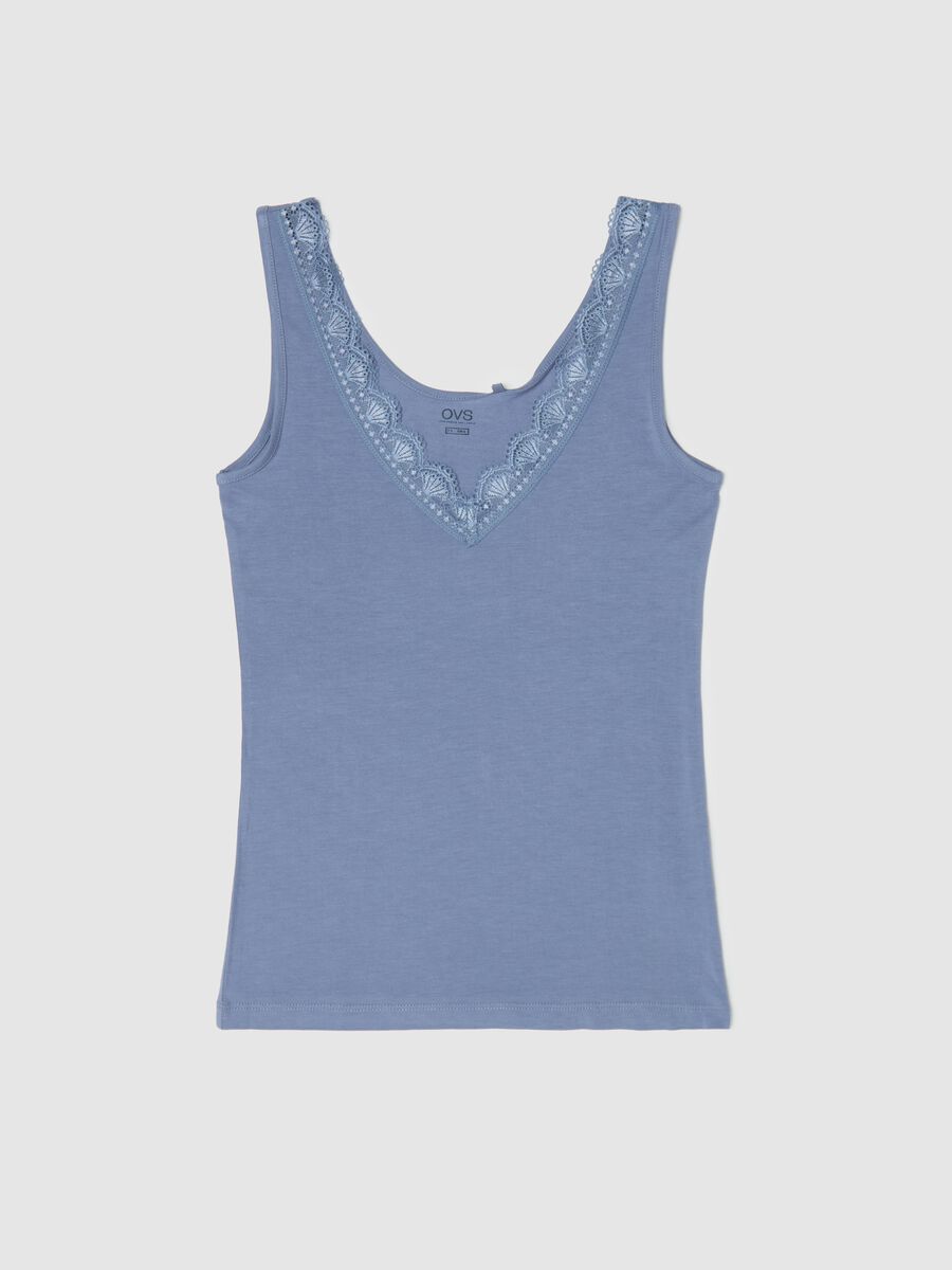 Vest with V neck and lace_4