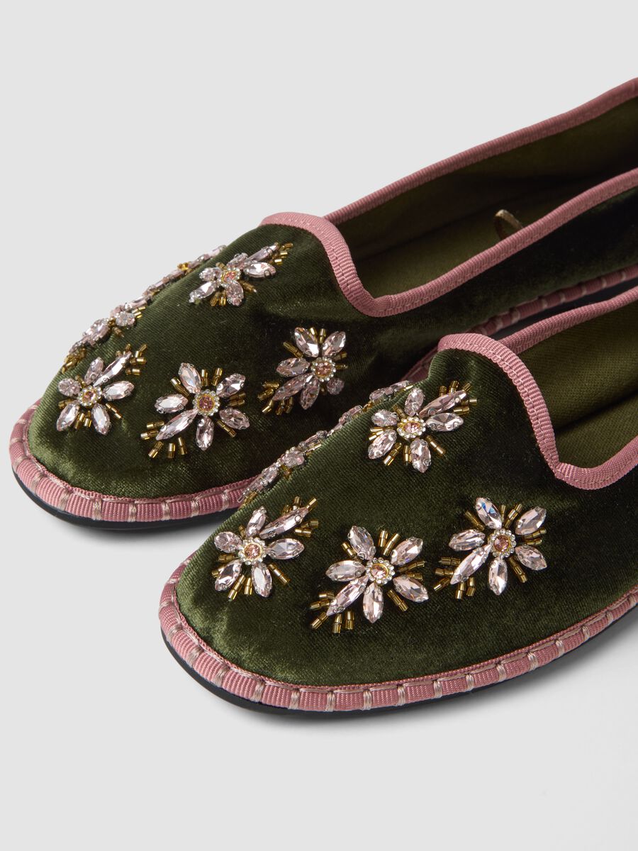 Green Friulane shoes with floral jewel embroidery_1