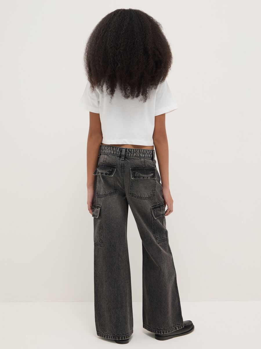 Girls' grey cotton cargo jeans with relaxed fit_1