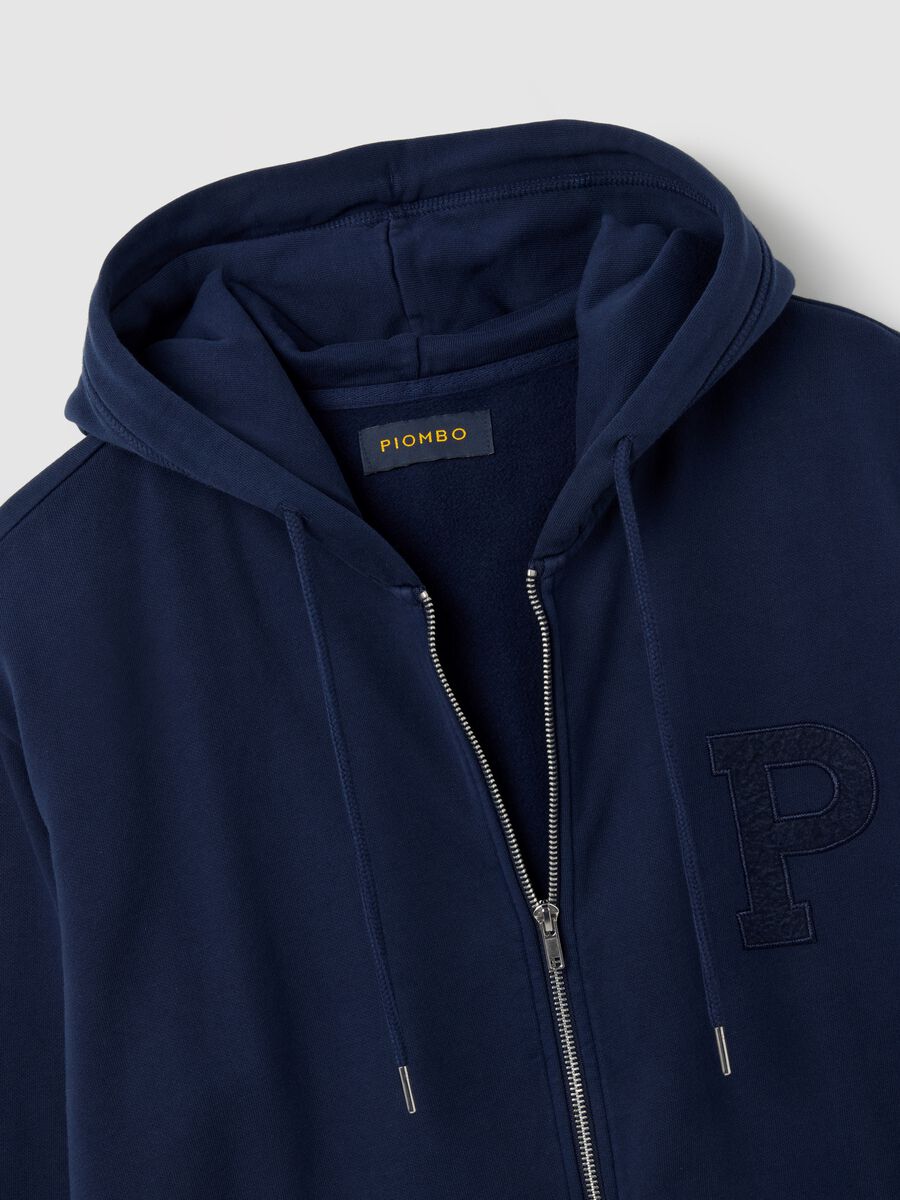 Felpa blu con cappuccio in cotone_5